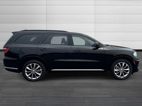 Used 2022 Dodge Durango SXT w/ Anodized Platinum Package RWD image 3