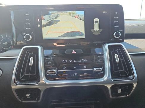 Used 2023 Kia Sorento SX FWD image 11