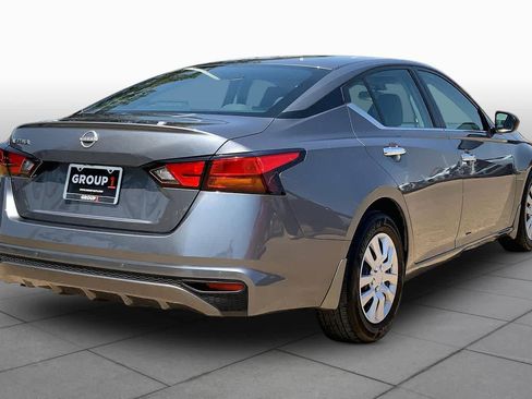 Used 2024 Nissan Altima 2.5 S FWD image 12