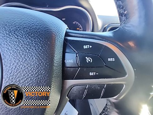 Certified 2022 Jeep Grand Cherokee Laredo X image 15