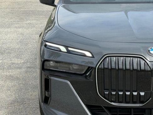 New 2026 BMW 740i w/ Premium Package RWD image 13