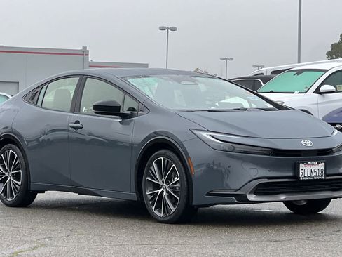 Certified 2024 Toyota Prius XLE image 5