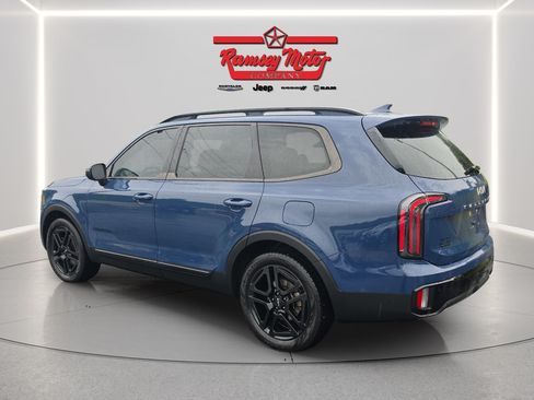 Used 2024 Kia Telluride EX X-Line AWD/4WD image 3