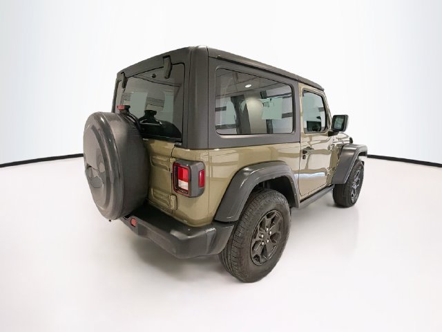 Used 2025 Jeep Wrangler Sport AWD/4WD image 7