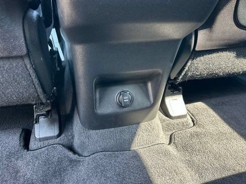 Used 2025 Kia Telluride S FWD image 44