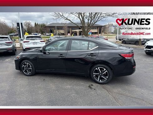 Used 2025 Nissan Sentra SV image 8