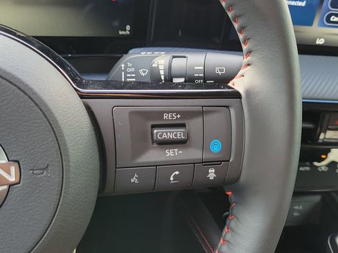 Certified 2026 Nissan Kicks SR FWD image 24