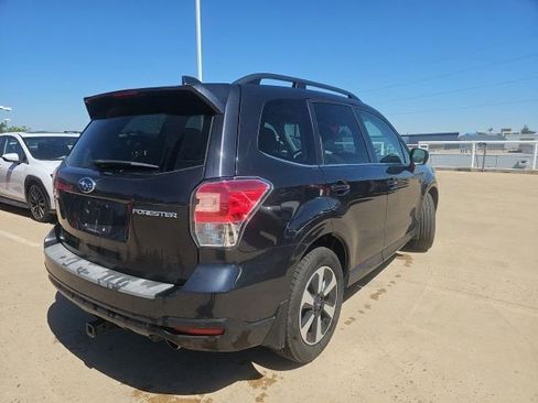 Used 2018 Subaru Forester 2.5i Limited AWD/4WD image 6