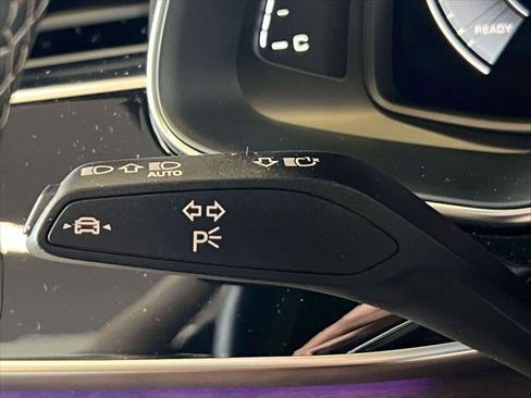 Used 2025 Audi Q8 Premium Plus image 24