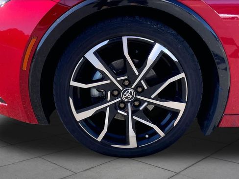 Used 2024 Toyota Prius Prime FWD image 11