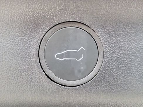 Used 2023 Tesla Model Y Long Range AWD/4WD image 11