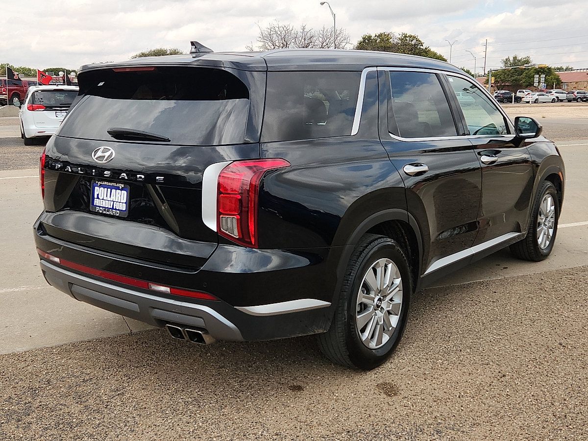 Used 2025 Hyundai Palisade SEL FWD image 4