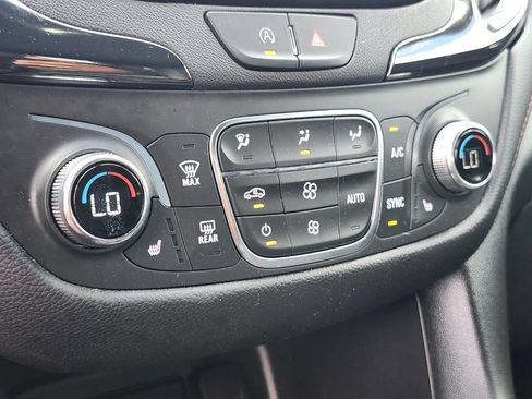 Used 2024 Chevrolet Equinox RS AWD/4WD image 20