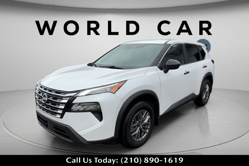 Used 2025 Nissan Rogue S FWD image 7