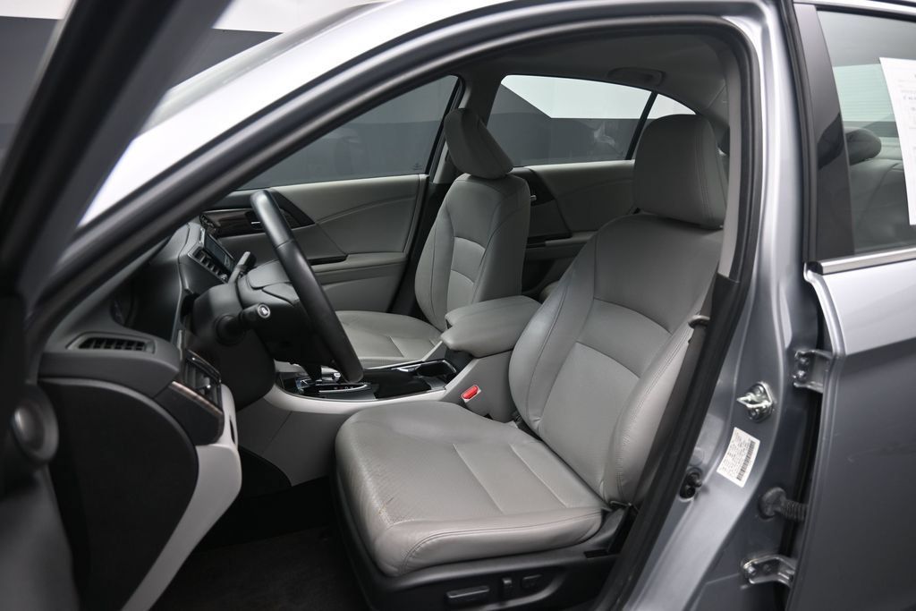 Used 2016 Honda Accord EX-L image 17