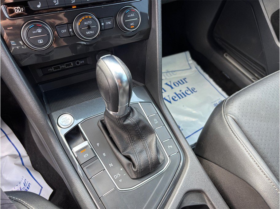 Used 2019 Volkswagen Tiguan SEL Premium R-Line FWD image 34