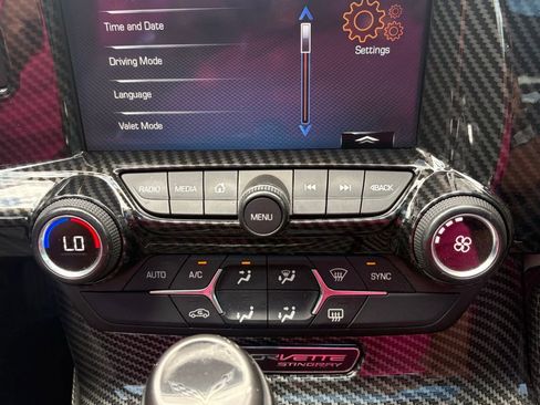 Used 2016 Chevrolet Corvette Stingray Coupe w/ Carbon Flash Badge Package image 17