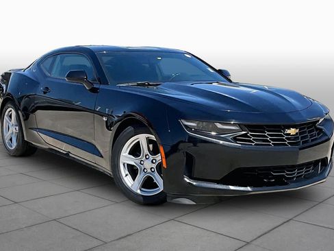 Used 2023 Chevrolet Camaro LT RWD image 3