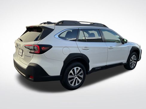 Certified 2023 Subaru Outback Premium image 6