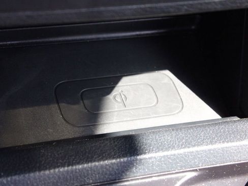 Used 2016 Toyota Tacoma TRD Off-Road w/ Exterior Package image 42