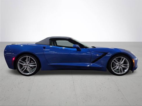Used 2019 Chevrolet Corvette Stingray Convertible w/ 2LT Preferred Equipment Group RWD image 8