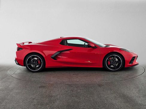 Used 2021 Chevrolet Corvette Stingray Preferred Conv w/ Z51 Performance Package RWD image 2