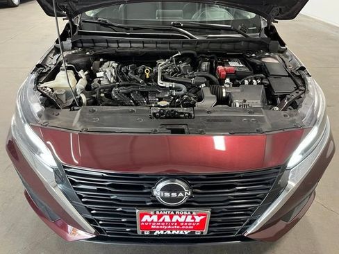 Used 2023 Nissan Altima 2.5 SV FWD image 9