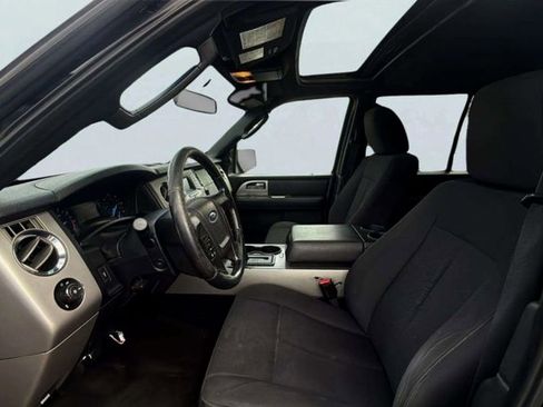 Used 2017 Ford Expedition EL XLT image 13