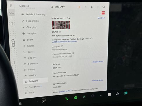 Used 2023 Tesla Model X Plaid image 29