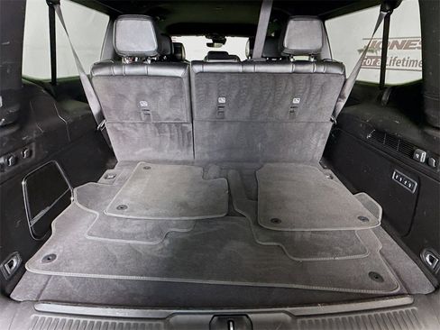 Used 2024 Jeep Wagoneer L Series II w/ Flexible Seating Group image 30