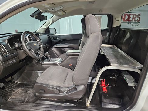 Used 2020 Chevrolet Colorado LT w/ Safety Package image 24