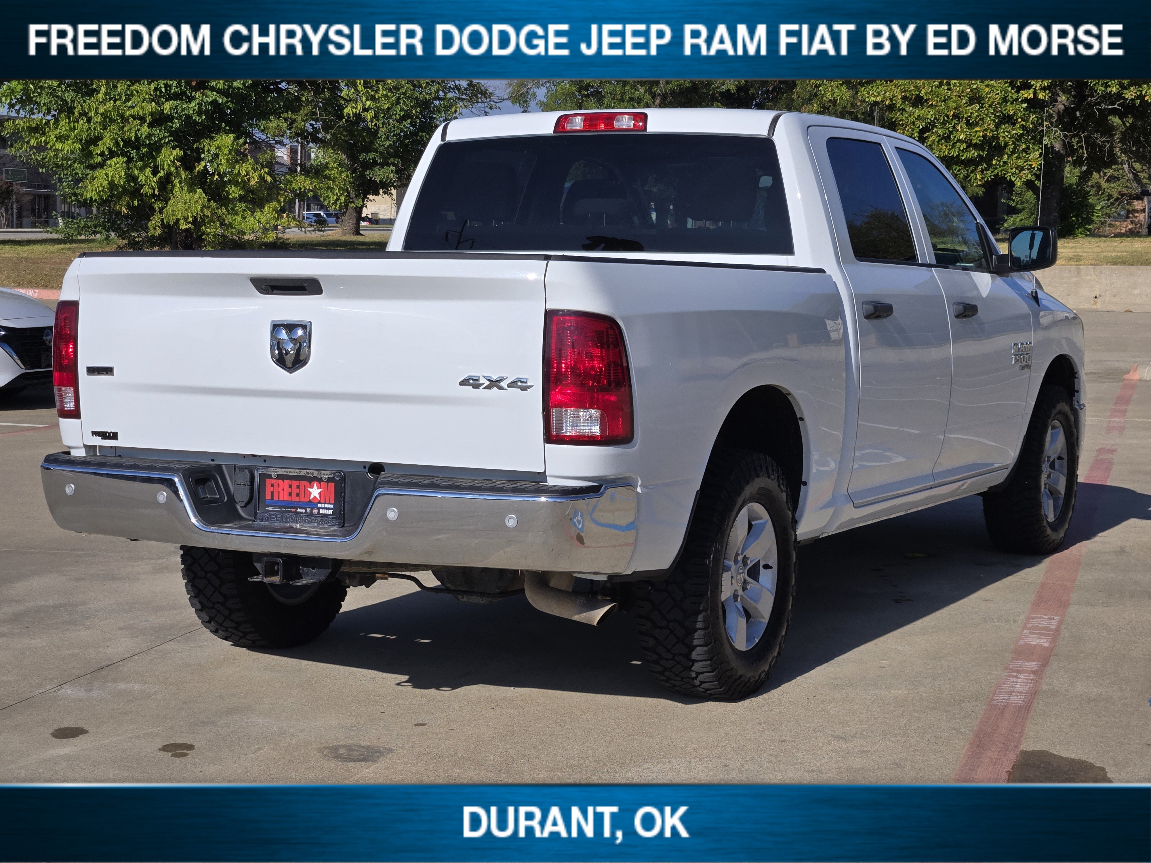 Used 2022 RAM 1500 Classic SLT w/ Electronics Group AWD/4WD image 3