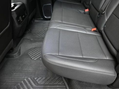 Used 2024 Chevrolet Silverado 1500 LT Trail Boss w/ Convenience Package II AWD/4WD image 21