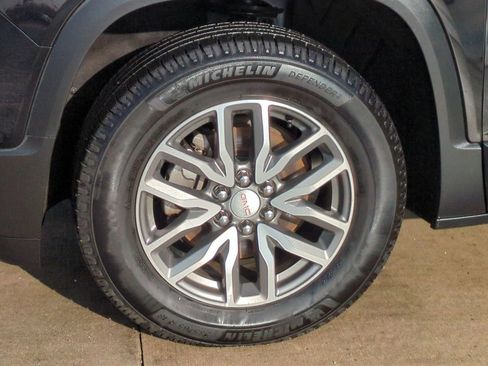 Used 2019 GMC Acadia SLE w/ LPO, Floor Liner Package image 14