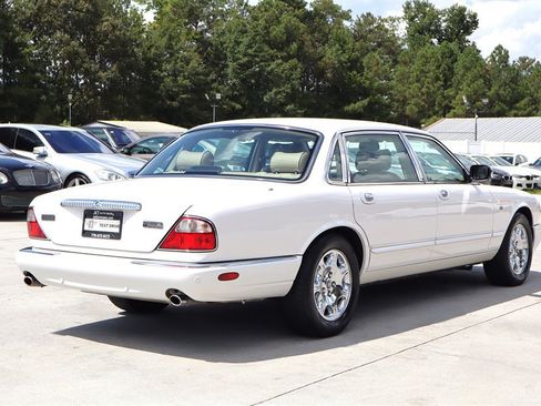 Used 2003 Jaguar XJ8 L RWD image 7