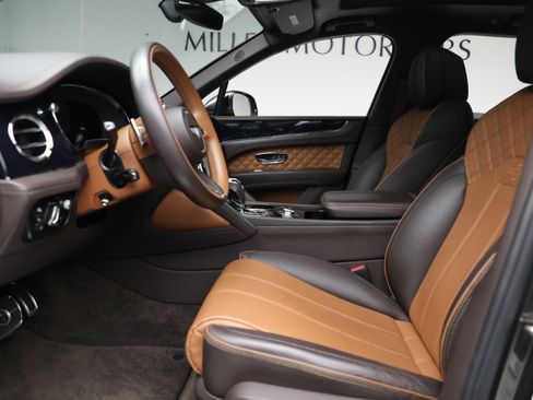 Certified 2021 Bentley Bentayga image 20