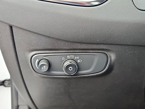 Used 2024 Chevrolet Equinox LT image 15