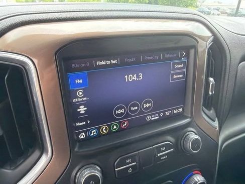 Used 2022 Chevrolet Silverado 2500 High Country w/ Technology Package AWD/4WD image 21
