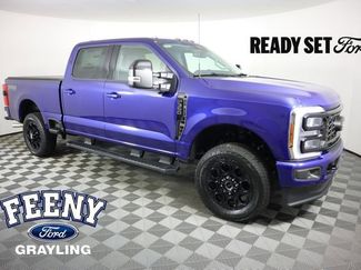 New 2026 Ford F350 Lariat w/ Black Appearance Package 360° Tour