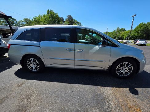 Used 2013 Honda Odyssey EX-L image 4