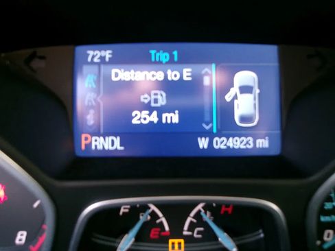 Used 2014 Ford Focus SE FWD image 17