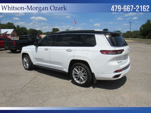 Used 2022 Jeep Grand Cherokee L Summit w/ MOPAR Finishing Package AWD/4WD image 10