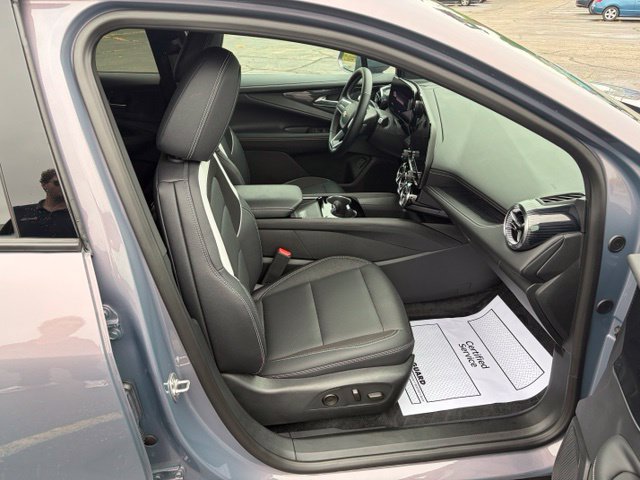 Used 2024 Chevrolet Blazer EV LT AWD/4WD image 15