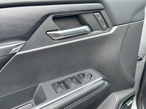 Certified 2025 GMC Acadia Elevation w/ Elevation Premium Package image 23