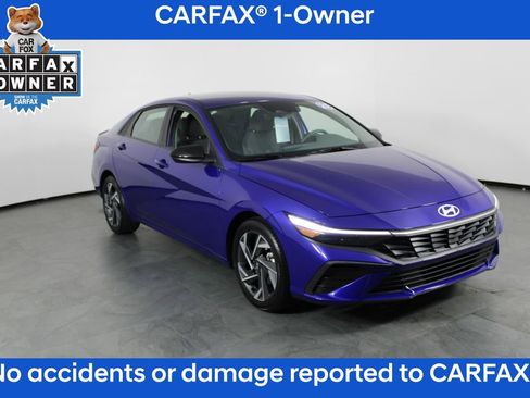 Certified 2025 Hyundai Elantra Sport image 5