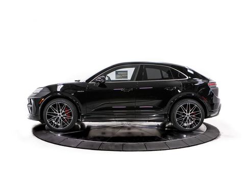 New 2026 Porsche Macan Turbo Electric AWD/4WD image 2