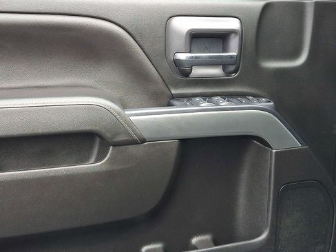 Used 2018 Chevrolet Silverado 1500 LT image 12