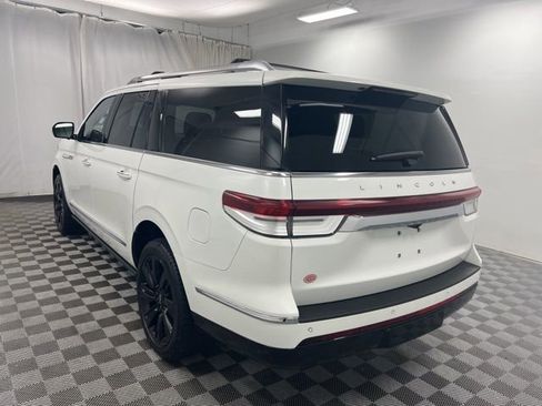 Certified 2023 Lincoln Navigator L Reserve AWD/4WD image 6