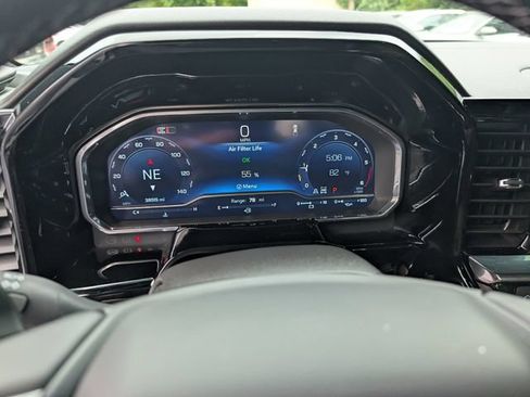 Used 2025 Chevrolet Silverado 1500 High Country w/ Technology Package AWD/4WD image 24