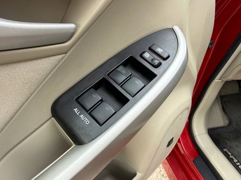 Used 2011 Toyota Prius Three w/ Navigation Pkg FWD image 18